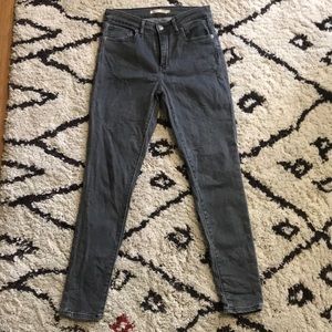 Levi’s 721 high rise skinny jean size 27 in Grey